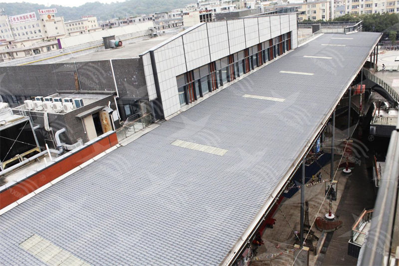 蓋工業(yè)廠房必看！彩鋼瓦vs.樹脂瓦，哪個(gè)更耐用？